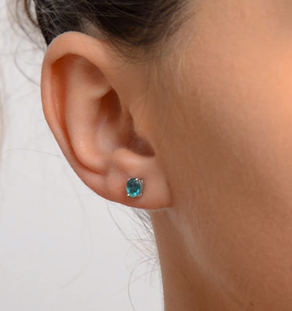 Emerald 5 x 4mm 0.70ct 9K White Gold Earrings